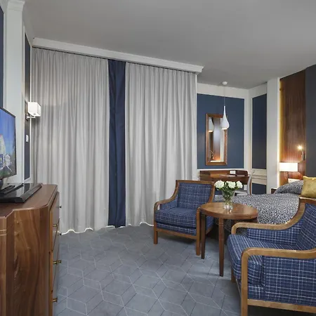 Otel Dr Irena Eris Zdroj 5*