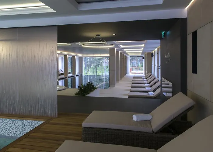 Hotel Dr Irena Eris Zdroj 5*