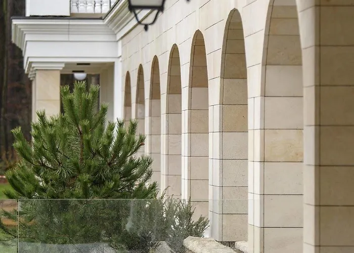 Dr Irena Eris Zdroj Hotel