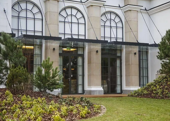 Dr Irena Eris Zdroj Hotel 5*